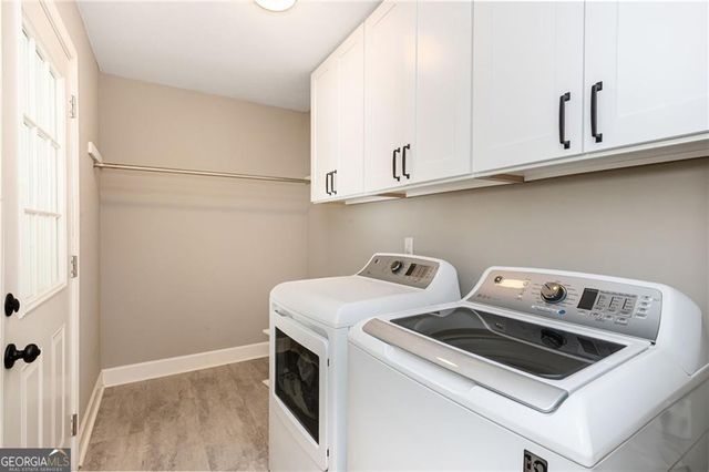 4156 Honeysuckle Drive SE, Smyrna, GA 30082
