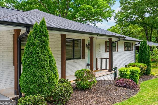 4156 Honeysuckle Drive SE, Smyrna, GA 30082
