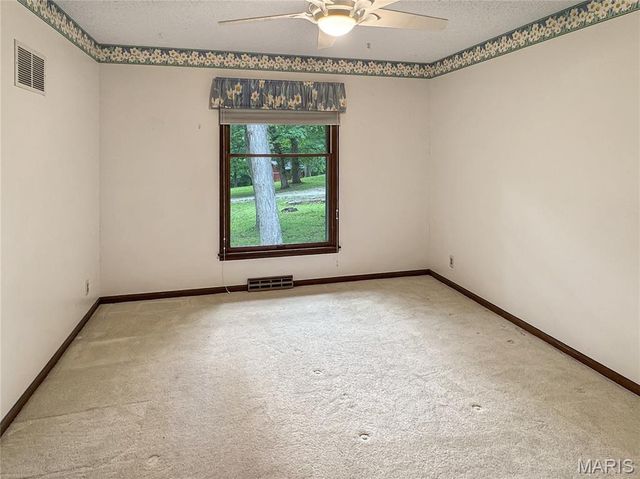 635 E Villa Ridge Road, Villa Ridge, MO 63089