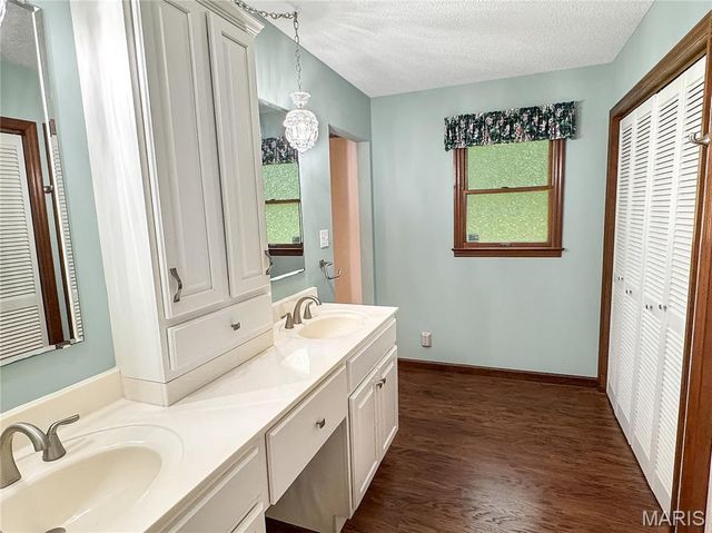 635 E Villa Ridge Road, Villa Ridge, MO 63089