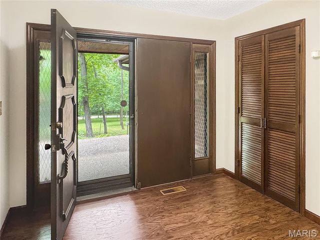 635 E Villa Ridge Road, Villa Ridge, MO 63089