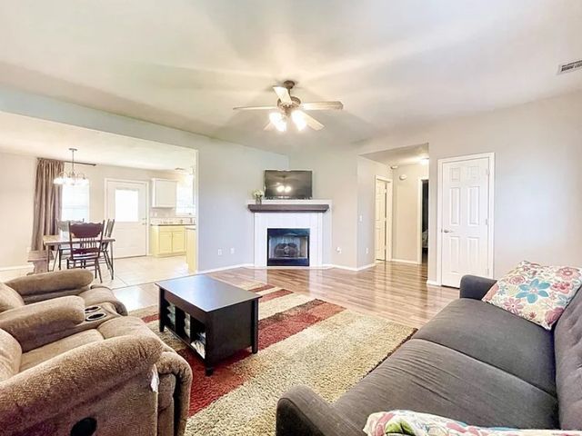 1031 Evergreen Street, Centerton, AR 72719