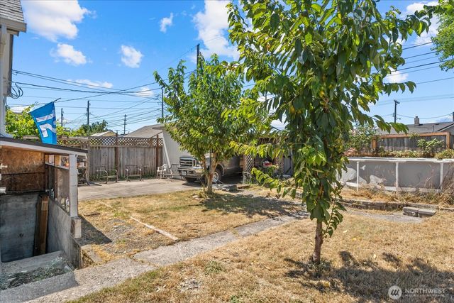7012 S Warner Street, Tacoma, WA 98409