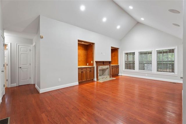 3895 MARHAM PARK Circle, Loganville, GA 30052