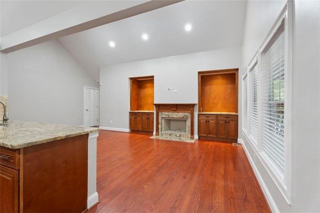 3895 MARHAM PARK Circle, Loganville, GA 30052