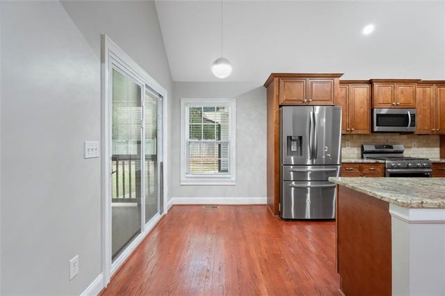 3895 MARHAM PARK Circle, Loganville, GA 30052