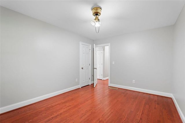 3895 MARHAM PARK Circle, Loganville, GA 30052