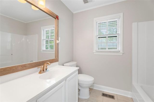 3895 MARHAM PARK Circle, Loganville, GA 30052