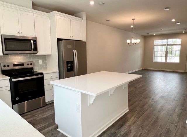 5111 Dayflower Dr, Hermitage, TN 37076