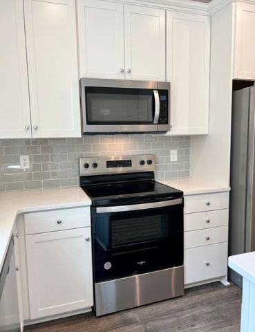 5111 Dayflower Dr, Hermitage, TN 37076