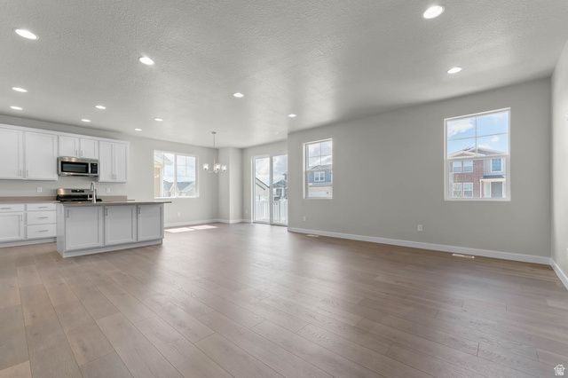 6575 N BALD KNL, Eagle Mountain, UT 84005