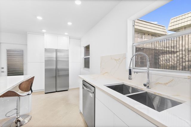 160 Brittany, Delray Beach, FL 33446