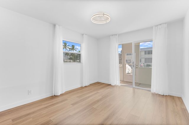 160 Brittany, Delray Beach, FL 33446