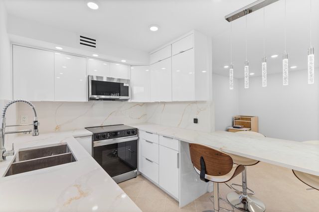 160 Brittany, Delray Beach, FL 33446