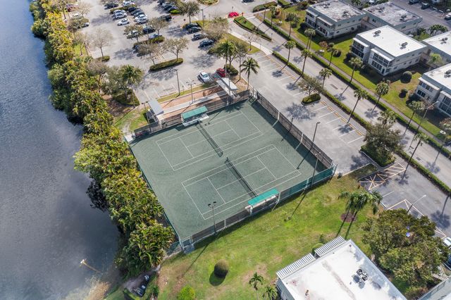 160 Brittany, Delray Beach, FL 33446