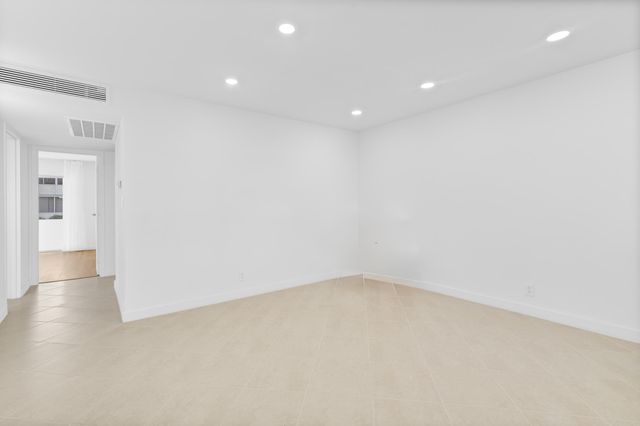 160 Brittany, Delray Beach, FL 33446