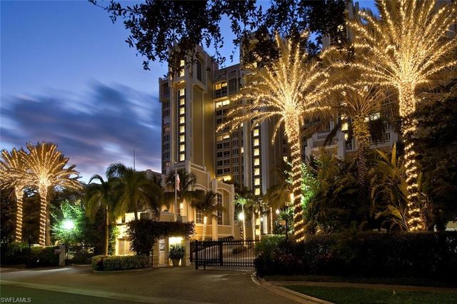 7117 Pelican Bay BLVD # 1806, Naples, FL 34108