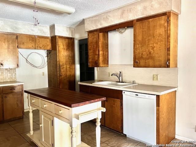 40 Encino Loma, Beeville, TX 78102