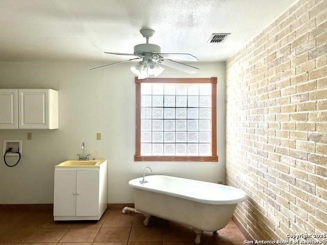 40 Encino Loma, Beeville, TX 78102