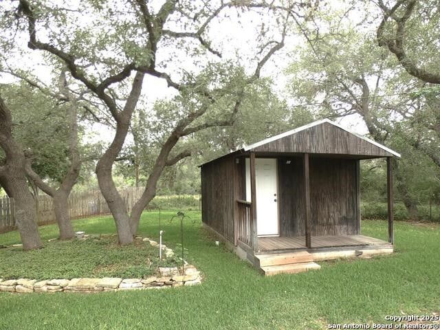 40 Encino Loma, Beeville, TX 78102