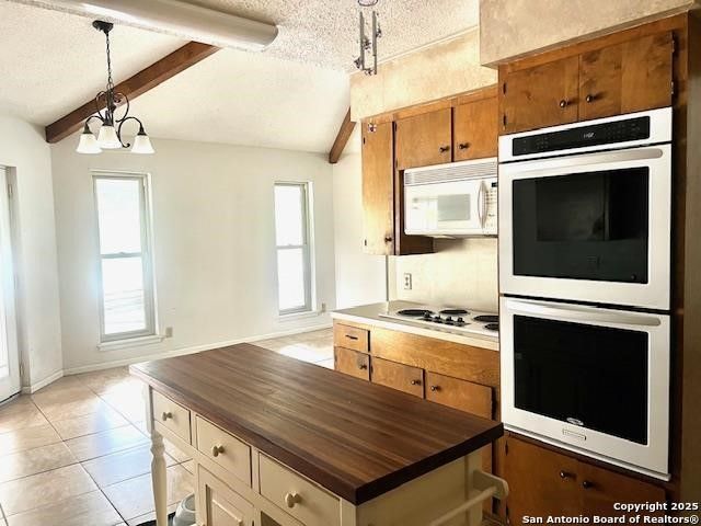 40 Encino Loma, Beeville, TX 78102