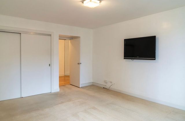 850 N Dewitt Place 10G, Chicago, IL 60611