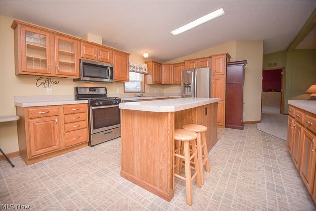 9075 Redhawk Drive, Streetsboro, OH 44241