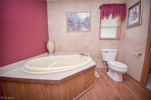 9075 Redhawk Drive, Streetsboro, OH 44241
