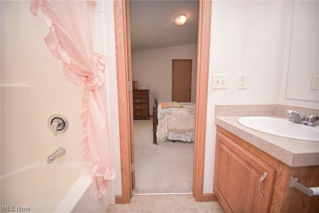 9075 Redhawk Drive, Streetsboro, OH 44241