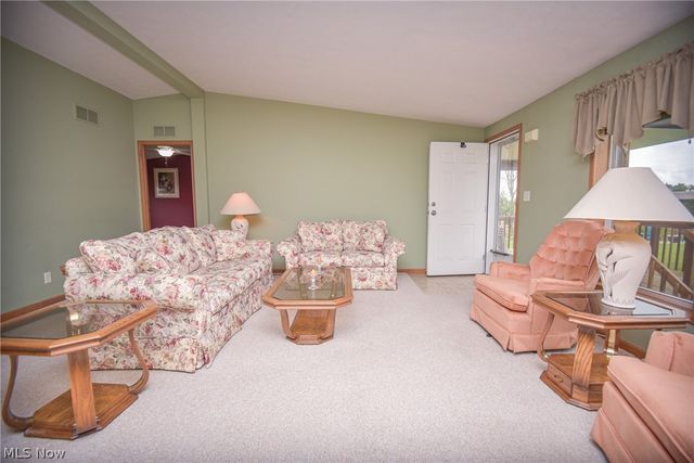 9075 Redhawk Drive, Streetsboro, OH 44241