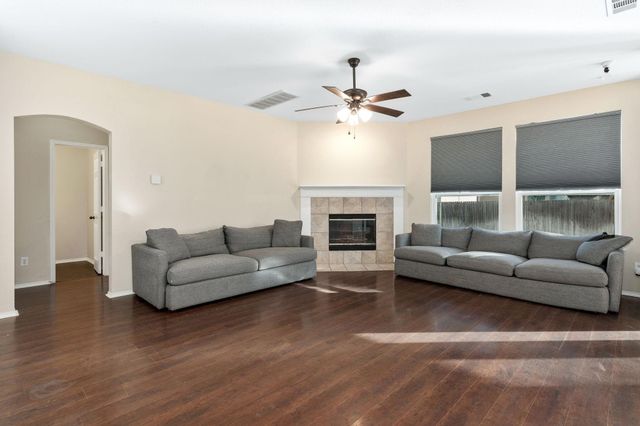 13236 Ridgepointe Road, Fort Worth, TX 76244