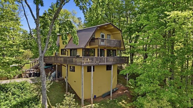 231 Ridge View Drive, Andrews, NC 28901