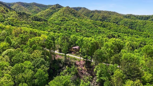 231 Ridge View Drive, Andrews, NC 28901