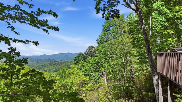 231 Ridge View Drive, Andrews, NC 28901