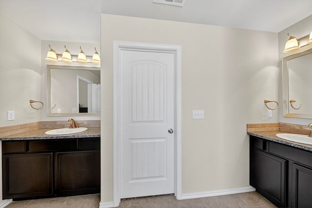 6902 Yellow Rose Ct, Midland, TX 79705