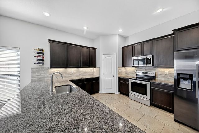 6902 Yellow Rose Ct, Midland, TX 79705