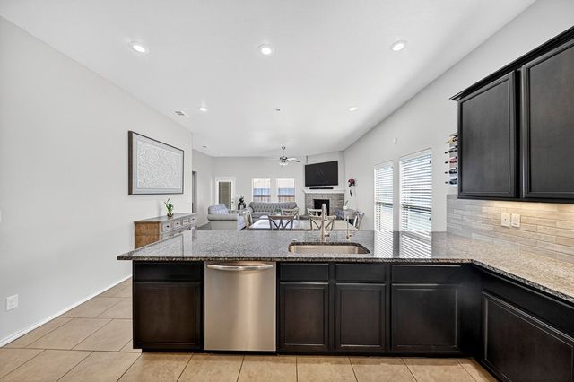 6902 Yellow Rose Ct, Midland, TX 79705