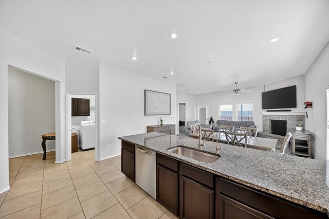 6902 Yellow Rose Ct, Midland, TX 79705