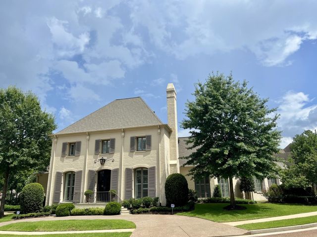 2360 MONT ALBAN CV, Germantown, TN 38139