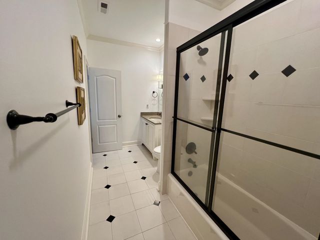 2360 MONT ALBAN CV, Germantown, TN 38139