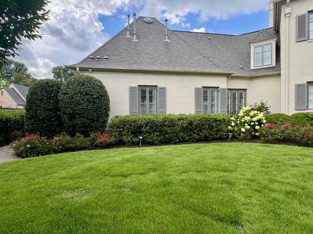 2360 MONT ALBAN CV, Germantown, TN 38139