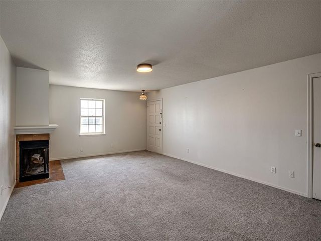 11301 N May Avenue C, Oklahoma City, OK 73120