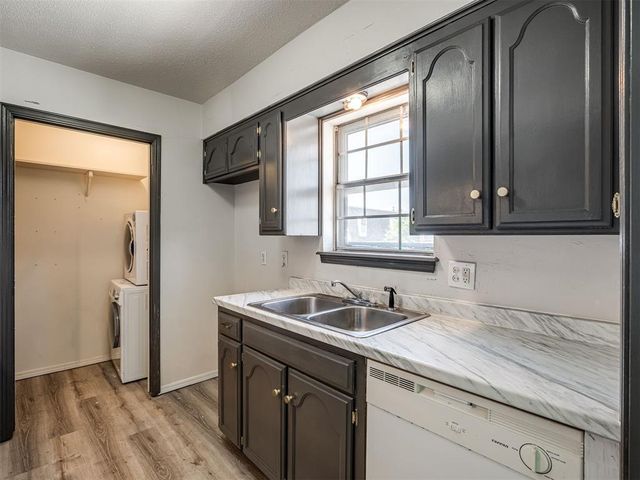 11301 N May Avenue C, Oklahoma City, OK 73120