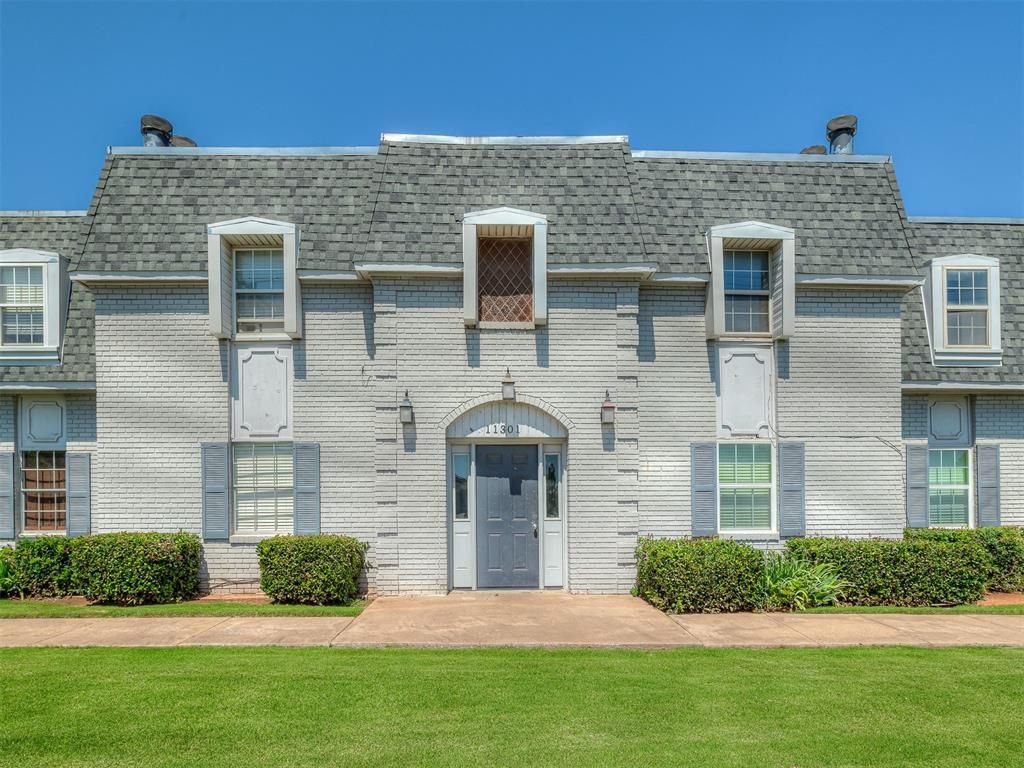 11301 N May Avenue C, Oklahoma City, OK 73120