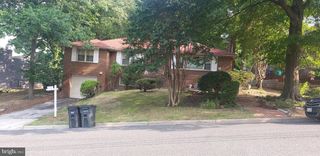 2402 FAIRLAWN ST, Temple Hills, MD 20748
