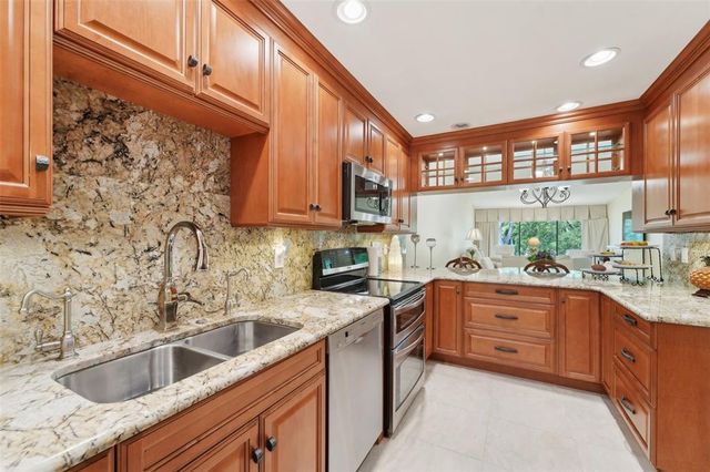 3505 TARPON WOODS BOULEVARD K409, Palm Harbor, FL 34685