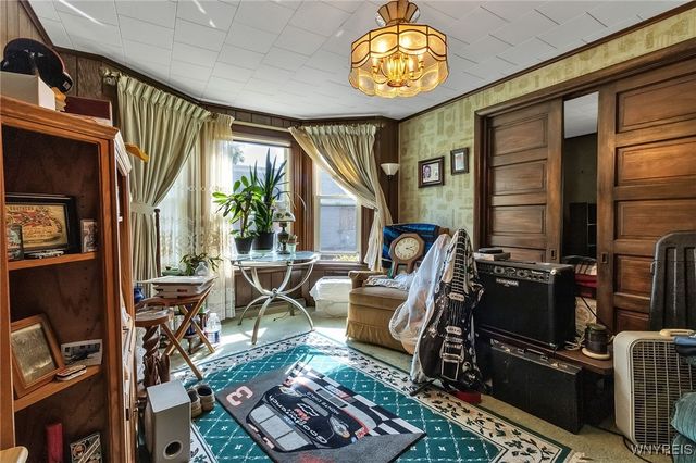 6989 Ward Road, Wheatfield, NY 14120