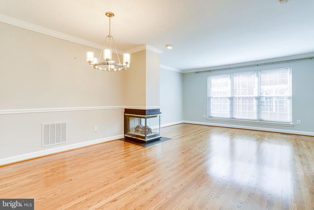 1706 S EDGEWOOD ST, Arlington, VA 22204