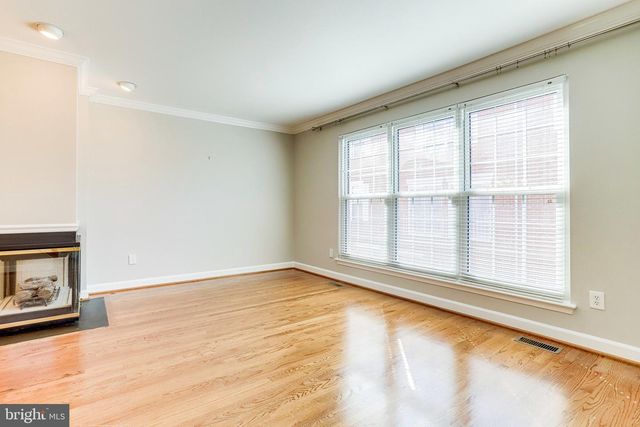 1706 S EDGEWOOD ST, Arlington, VA 22204