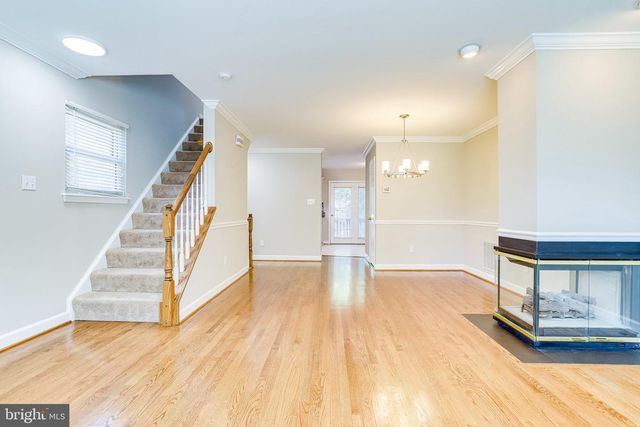 1706 S EDGEWOOD ST, Arlington, VA 22204